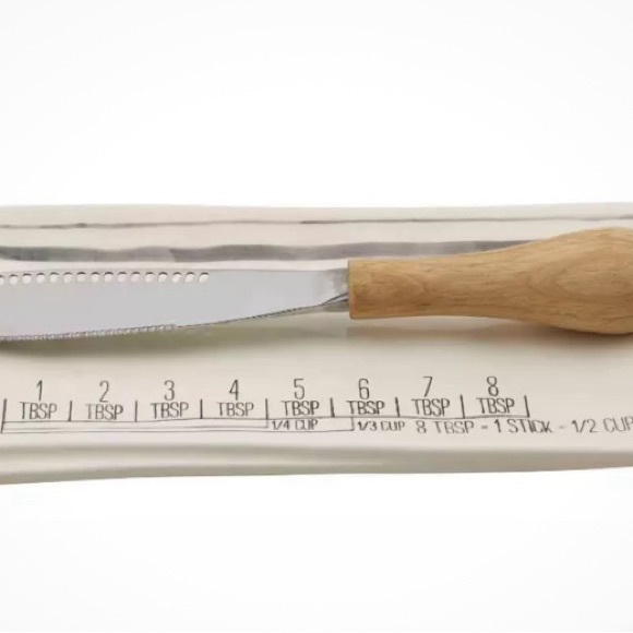 Mud Pie Butter Dish with Curling Knife - Picture 2 of 4